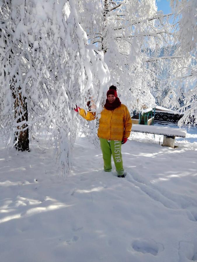 Родинна Оселя Slavske Exteriér fotografie
